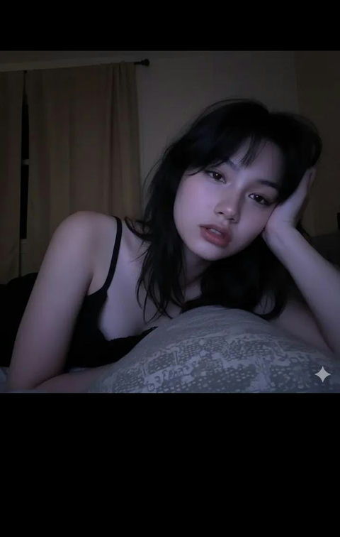 卧室微光里的慵懒瞬间 效果图